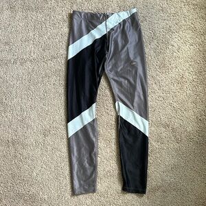 Nike leggings size small